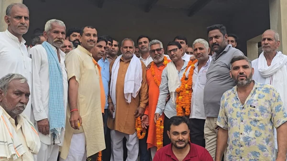अटेली |दौंगड़ा अहीर को मिला राजकीय नर्सिंग कॉलेज : ग्रामीणों ने मिठाई बांटकर मनाया जश् | स्वास्थ्य मंत्री आरती सिंह राव का जताया आभार