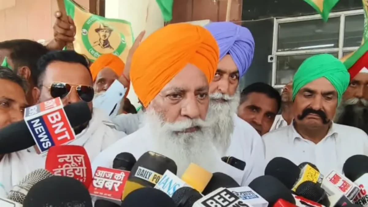 कुरुक्षेत्र | भारत-अमेरिका ट्रेड डील के विरोध में किसानों का प्रदर्शन : राष्ट्रपति के नाम सौंपा ज्ञापन | डील रद्द न होने पर बड़े आंदोलन की चेतावनी