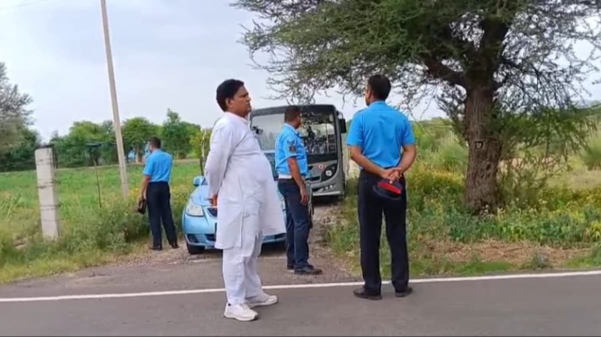 निजामपुर | वायुसेना के जवान भरत राज भारद्वाज का पार्थिव शरीर ब्राह्मणवास के लिए रवाना : निधन के कारणों पर बना सस्पेंस | अधिकारियों के बयान का इंतजार