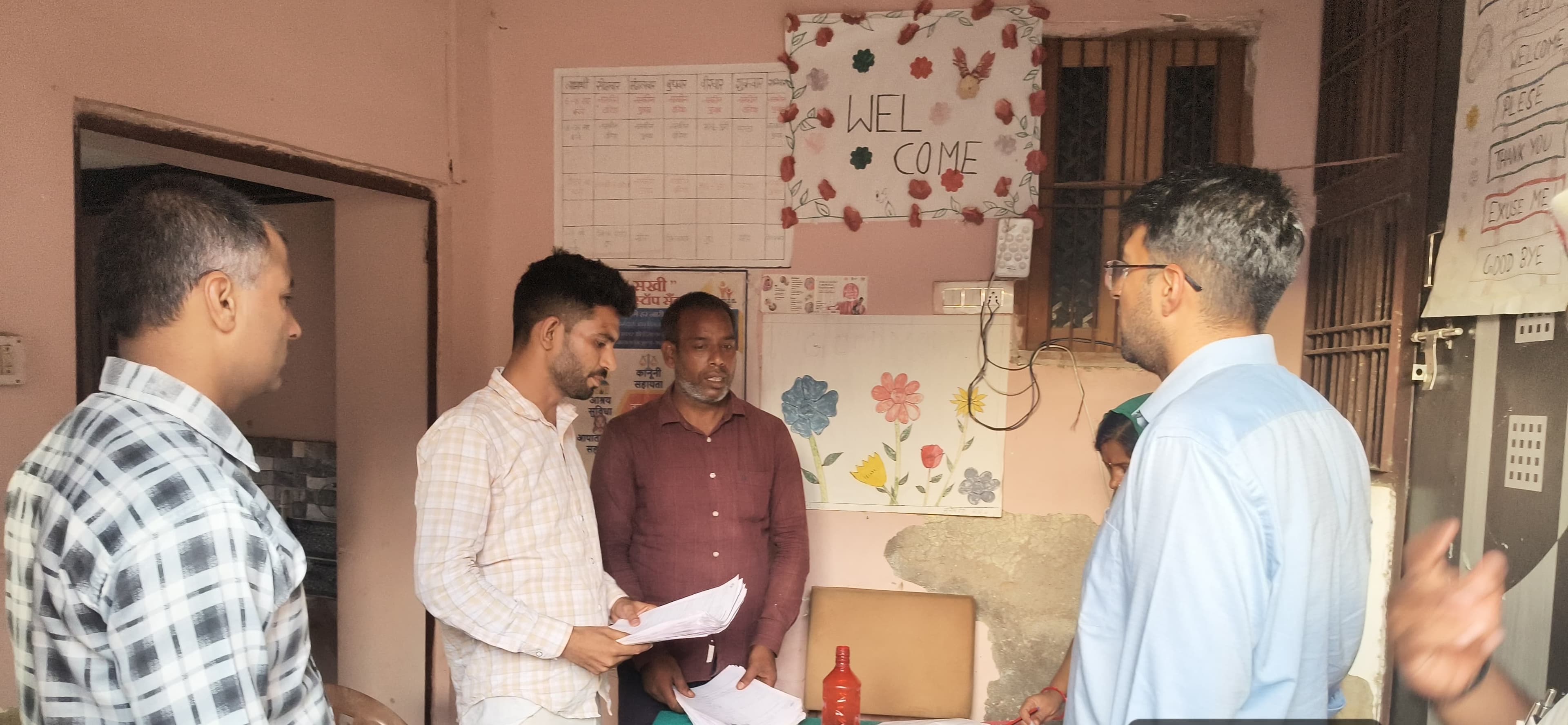 नारनौल | एसडीएम अनिरुद्ध यादव ने किया एसआईआर कार्य का निरीक्षण : मतदाता सूची अपडेट करने के दिए निर्देश | 14 जुलाई से पहले फॉर्म जमा कराने की अपील