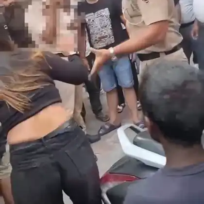 रेवाड़ी | पेट्रोल पंप पर युवती का हाई वोल्टेज ड्रामा : हंगामे से मची अफरा-तफरी | पुलिस ने संभाला मोर्चा