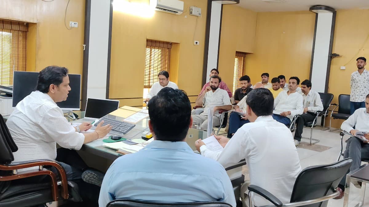 नारनौल | हर संस्थान में होंगे माय भारत नोडल अधिकारी व ब्रांड एम्बेसडर : युवाओं के शत-प्रतिशत पंजीकरण के निर्देश | एडीसी ने की कार्यक्रम की समीक्षा