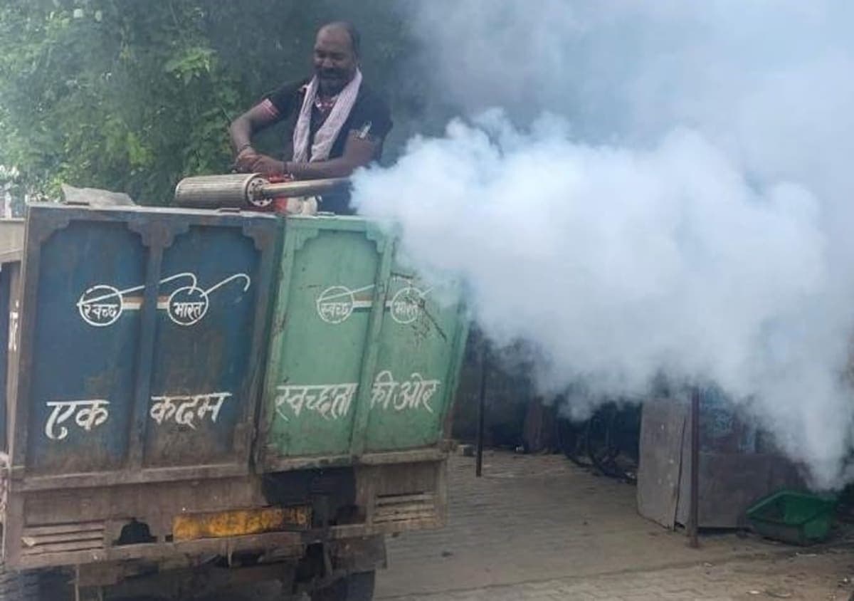अटेली | मच्छरों पर नगर पालिका का प्रहार : पूरे शहर में चलाया फॉगिंग अभियान | डेंगू-मलेरिया से बचाव के लिए विशेष पहल