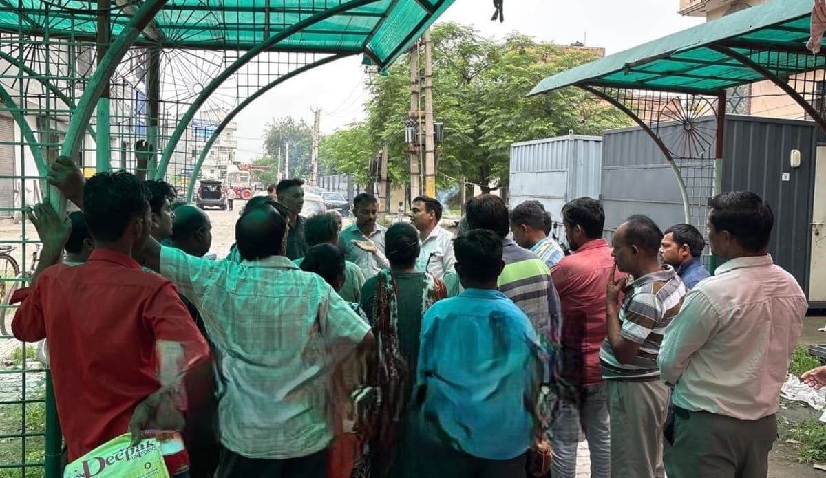 Yamunanagar News | जगाधरी रोड बना नॉन वेंडिंग जोन : 125 रेहड़ियां शिफ्ट | मनोहर वेंडिंग जोन में मिले बूथ