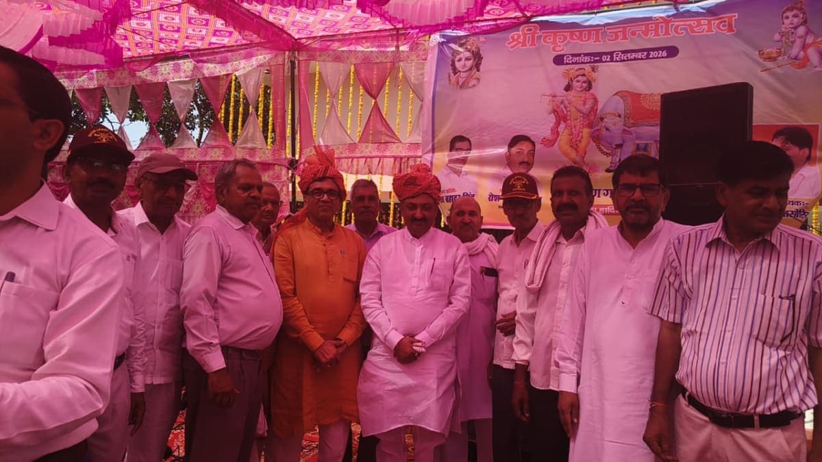 Kanina News | श्री कृष्ण गौशाला में जन्म महोत्सव : हवन-पूजन के साथ हुआ भंडारा | श्रद्धालुओं ने ग्रहण किया प्रसाद