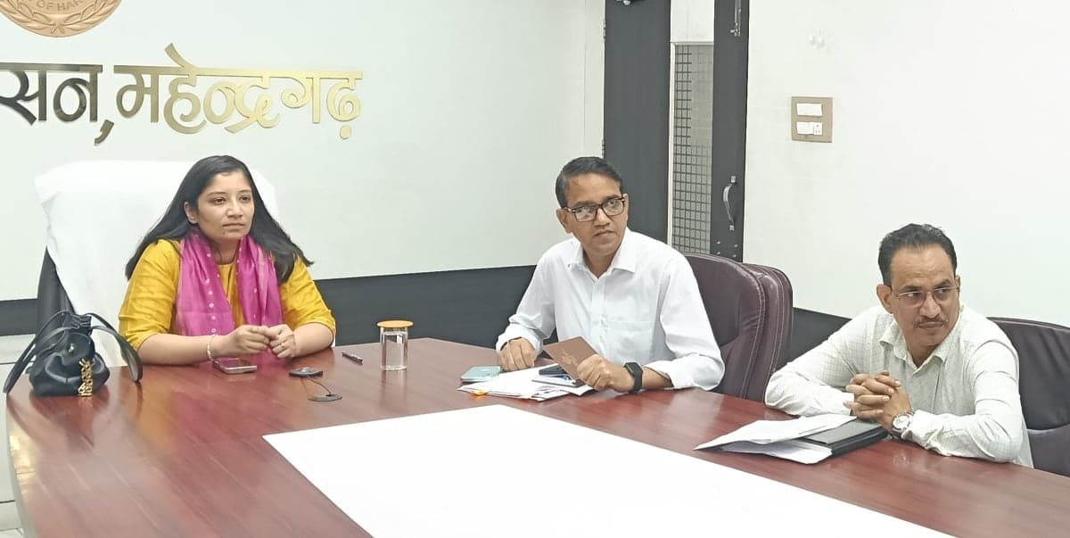 Narnaul News | वाहन स्क्रेपिंग नीति की समीक्षा : DC ने रखी प्रगति रिपोर्ट | जिले में जागरूकता अभियान जारी