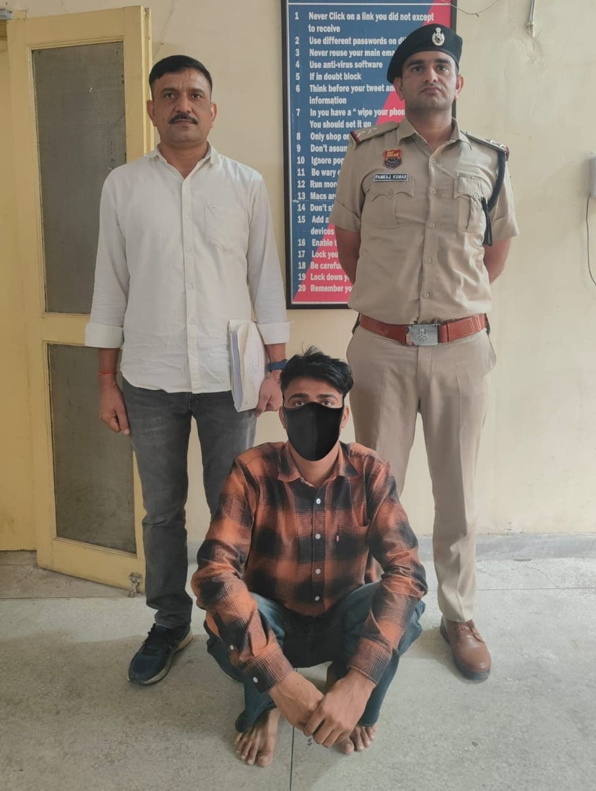 Faridabad News | फोन हैक कर ₹1.13 लाख की ठगी : राजस्थान से 3 आरोपी गिरफ्तार | 4 दिन के रिमांड पर