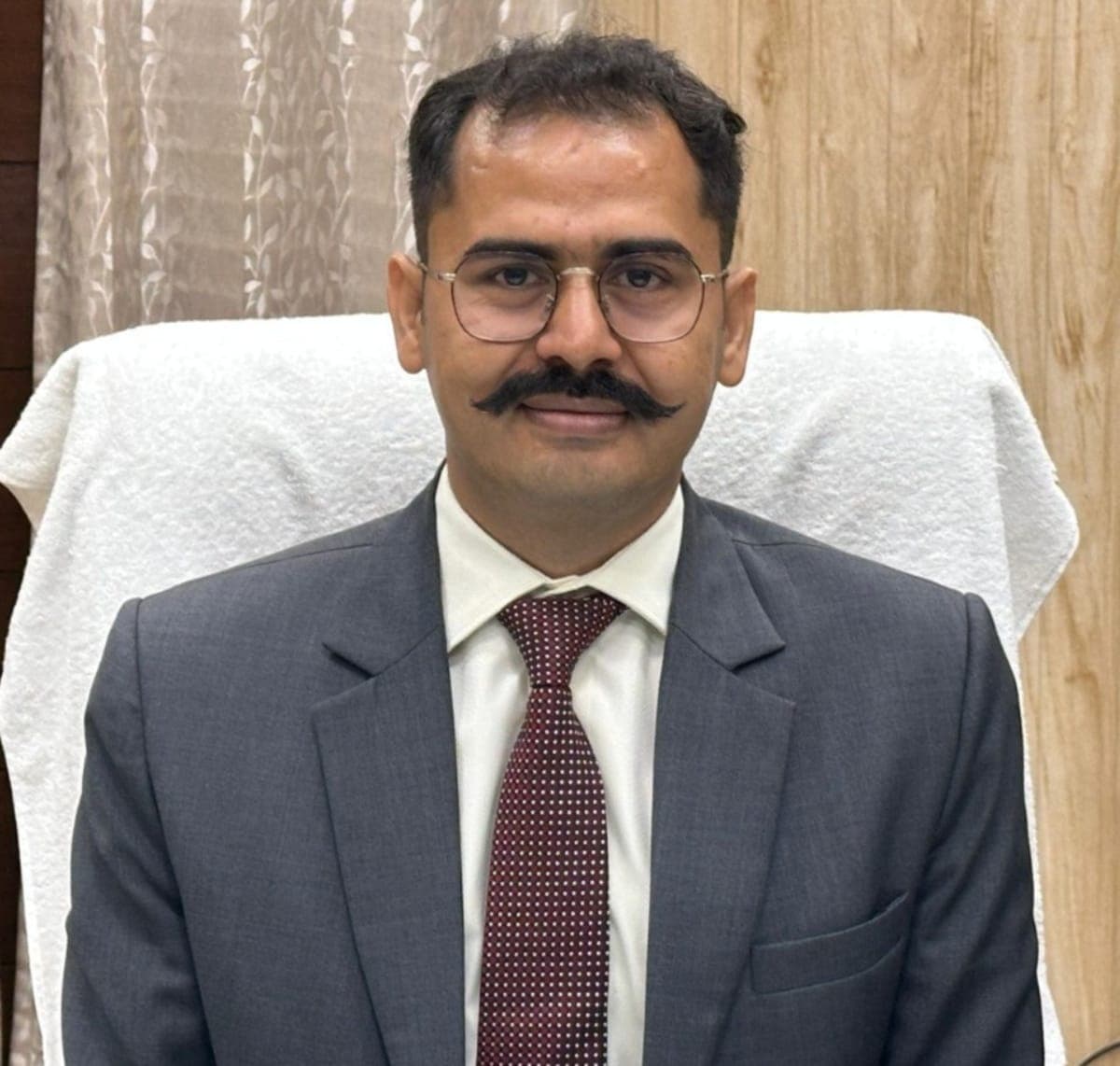 Kurukshetra News | लाडवा में CM के कार्यक्रम को लेकर कड़े सुरक्षा इंतजाम : हैलीपैड के आसपास ड्रोन उड़ाने पर रोक | सड़क किनारे वाहन खड़ा करना प्रतिबंधित