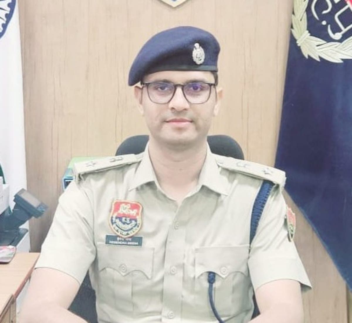 Rewari News | क्रेडिट कार्ड लिमिट बढ़ाने के नाम पर ठगी से सावधान : एसपी हेमेंद्र कुमार मीणा ने किया अलर्ट | OTP-CVV साझा न करें