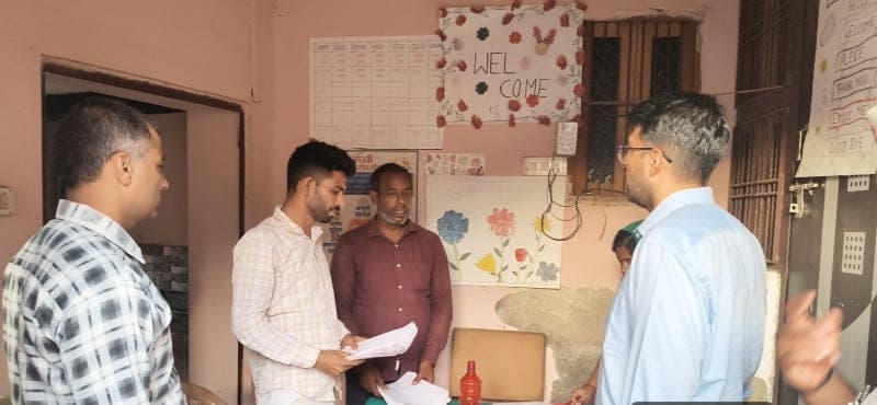 नारनौल | एसडीएम अनिरुद्ध यादव ने किया एसआईआर कार्य का निरीक्षण : मतदाता सूची अपडेट करने के दिए निर्देश | 14 जुलाई से पहले फॉर्म जमा कराने की अपील