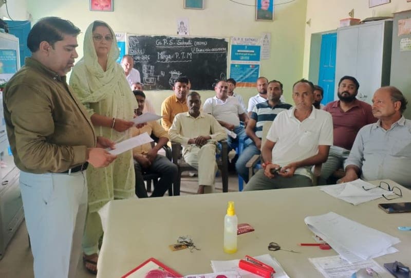 सतनाली | 10 बूथों पर BLO-BLE बैठकें आयोजित : ASDD सूची का सार्वजनिक सत्यापन किया गया