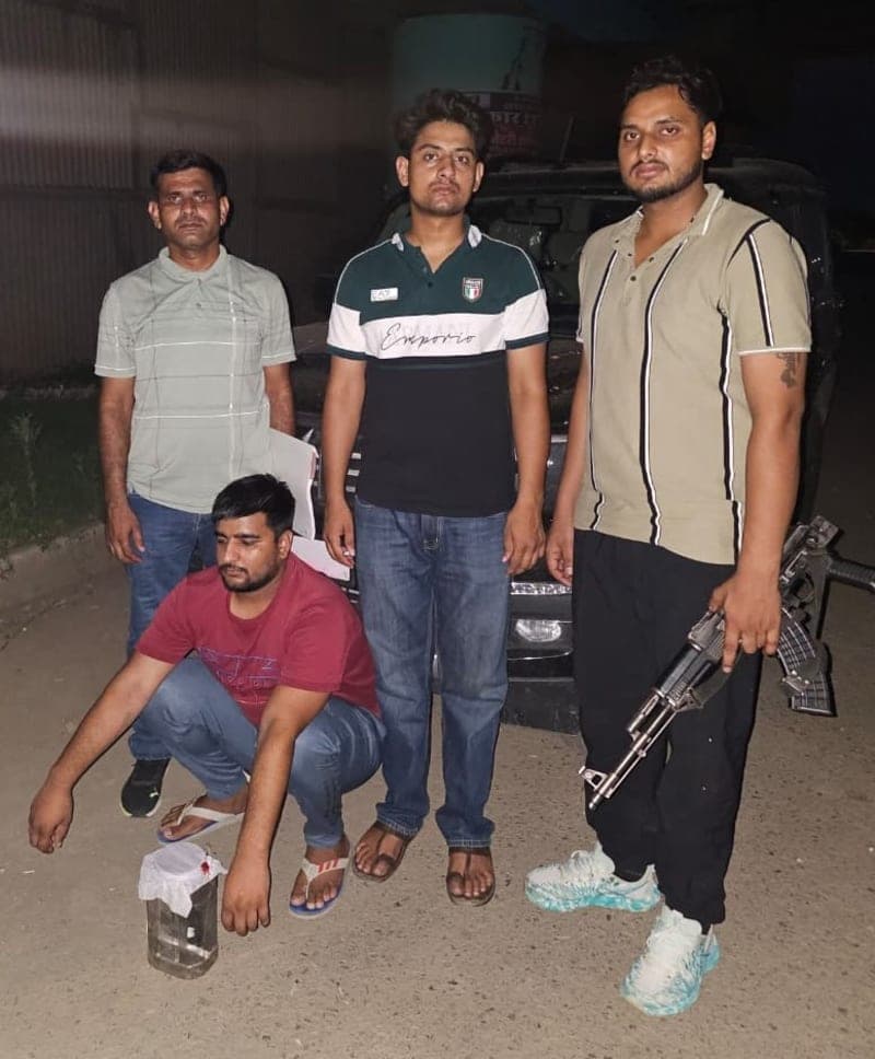 नांगल चौधरी | हिस्ट्रीशीटर अवैध पिस्टल व 10 कारतूस सहित गिरफ्तार : बिना नंबर प्लेट स्कॉर्पियो भी बरामद | आरोपी पर पहले से 13 मामले दर्ज