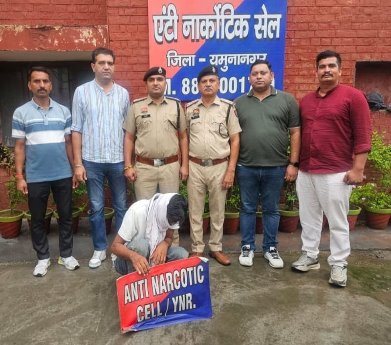 30 लाख की हेरोइन बरामद : एंटी नारकोटिक्स सेल की बड़ी कार्रवाई | उत्तर प्रदेश का तस्कर गिरफ्तार | नेटवर्क खंगालने में जुटी पुलिस
