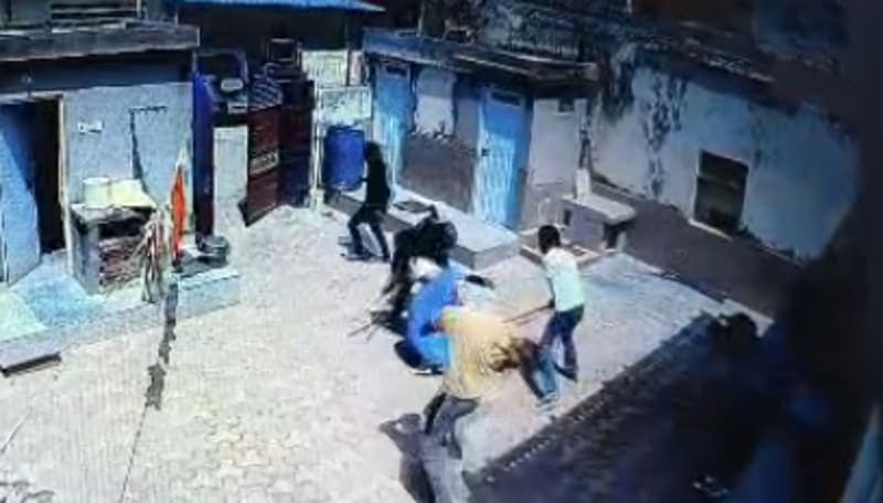 शहीद की वीरांगना से मारपीट पर चार दोषियों को 10-10 साल की सजा : अदालत का सख्त फैसला | पीड़िता को मुआवजा देने के भी आदेश