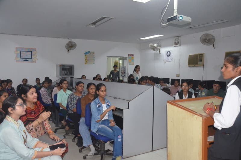 Yamunanagar News | छात्राओं ने पेश किए स्टार्ट-अप आइडिया : 14 टीमों ने लिया भाग | अमृत कौर-सोनल की टीम प्रथम