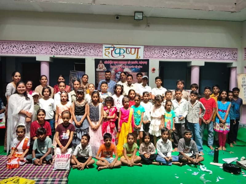 Mahendragarh News | सैनी स्कूल में बच्चों ने दिखाई प्रतिभा : इस्कॉन ने करवाई प्रतियोगिताएं | डांस-ड्राइंग में शानदार प्रदर्शन | विजेता विद्यार्थी सम्मानित