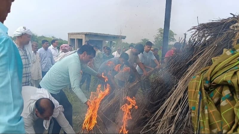 Nizampur News | हेड कांस्टेबल दारा सिंह का निधन : राजस्थान पुलिस के जवानों ने दी सलामी | गांव पवेरा में अंतिम संस्कार