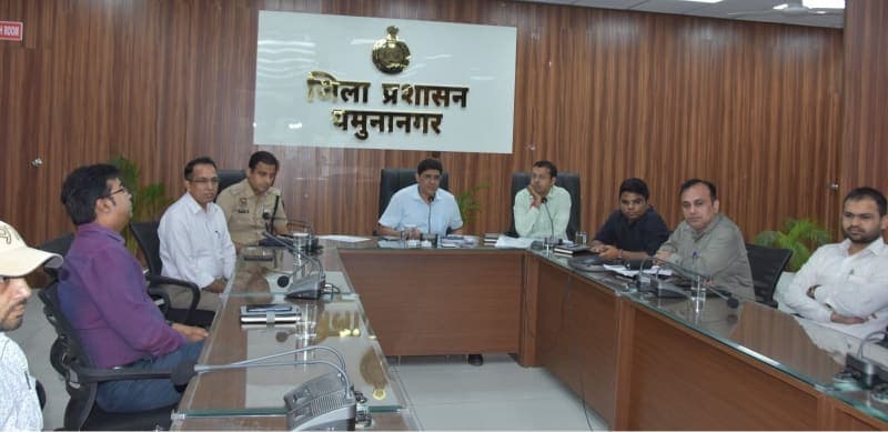 Yamunanagar News | सेवा संकल्प अभियान को लेकर CM सैनी ने की बैठक : 25 सेवा गतिविधियां होंगी आयोजित