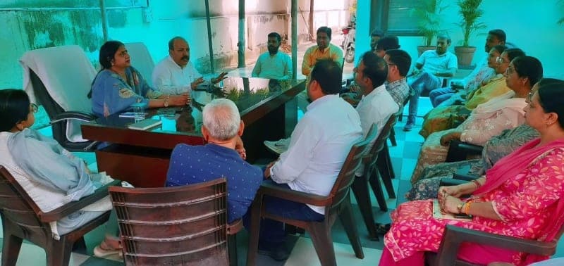 Yamunanagar News | मेयर हाउस में पार्षदों की बैठक : शहर के विकास और सेवा संकल्प अभियान पर चर्चा | 16 सितंबर की हाउस बैठक में विकास कार्यों पर होगी विस्तृत चर्चा