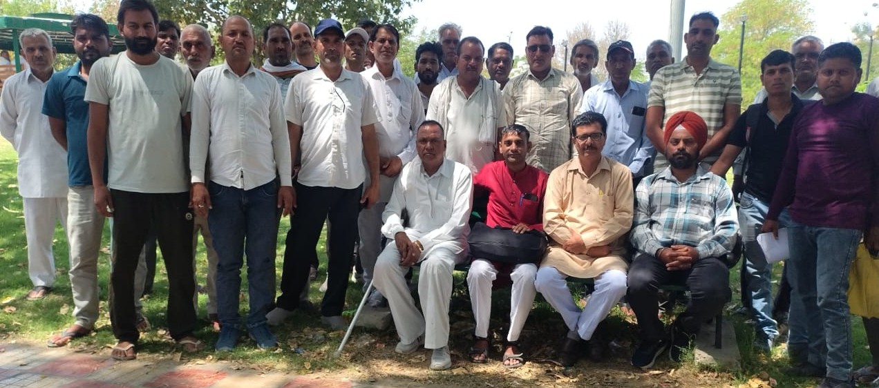 नारनौल में जलकर्मियों की बैठक