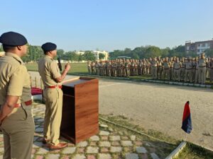 नारनौल पुलिस लाइन में परेड, एसपी दीपक ने फिटनेस और गश्त बढ़ाने के दिए निर्देश