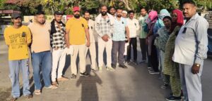 नगरपरिषद कर्मियों का प्रदर्शन, सरकार के खिलाफ खुलकर बोले कर्मचारी