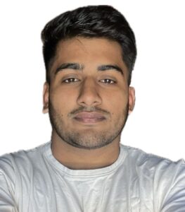 घाटाशेर गांव के आशीष यादव ने तीसरे प्रयास में एक्साइज इंस्पेक्टर बनकर क्षेत्र का नाम रोशन किया।