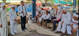 बावल अनाज मंडी में एमएसपी से नीचे खरीद के विरोध में जुटे किसान