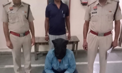 नारनौल पुलिस द्वारा गिरफ्तार आरोपी और बरामद युवक के साथ पुलिस टीम।