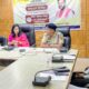 अवैध खनन पर सख्ती को लेकर अधिकारियों के साथ बैठक करतीं डीसी अनुपमा अंजली