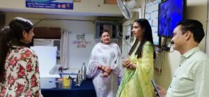 वन स्टॉप सेंटर का निरीक्षण करती सीजेएम नीलम कुमारी।