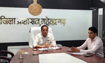 वीडियो कॉन्फ्रेंसिंग के दौरान मौजूद एडीसी तरुण कुमार पावरिया।