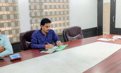 वीडियो कांफ्रेंस में मौजूद नगराधीश डॉ मंगल सेन।