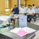 योग दिवस के संबंध में अधिकारियों की बैठक लेते एडीसी तरुण कुमार पावरिया।