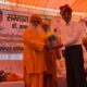 नहरी पानी के लिए सम्मान समारोह, मंच पर पूर्व मंत्री का अभिनंदन