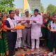 हिंदुस्तान पब्लिक स्कूल सलीमपुर में कार्यक्रम का शुभारंभ करते हुए जिला प्रमुख डा.राकेश कुमार।