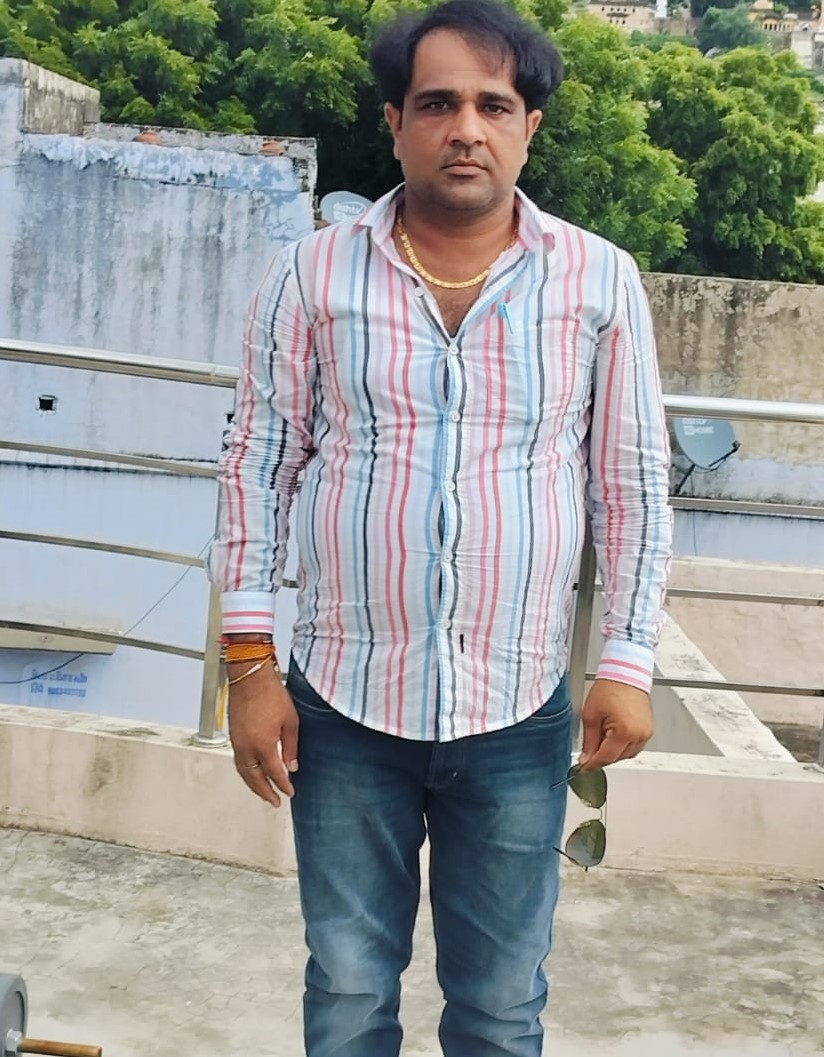 सरपंच विक्रम सिंह