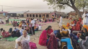 पानी और छांव की व्यवस्था नहीं