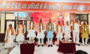 फतेहाबाद बीजेपी के प्रशिक्षण में भाग लेते पदाधिकारी व कार्यकर्ता।