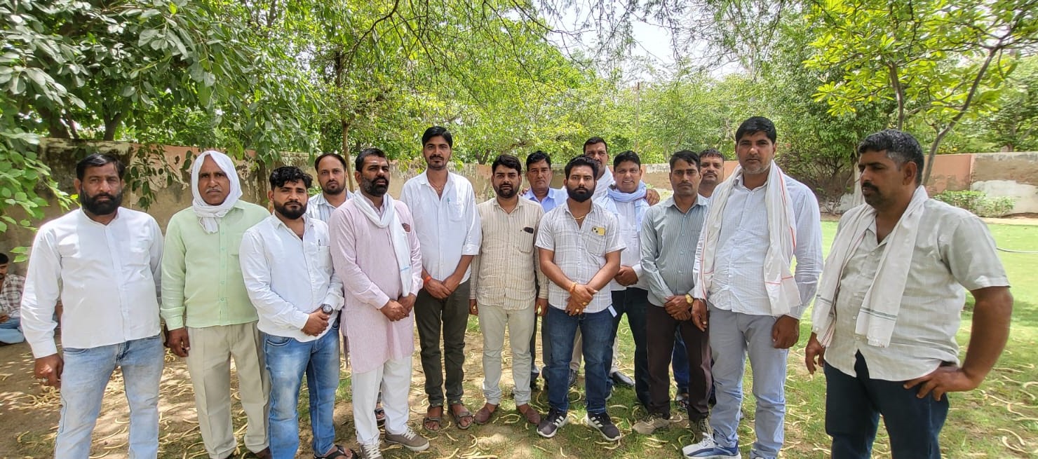 कार्रवाई की मांग को लेकर एकजुट हुए नांगल चौधरी क्षेत्र के सरपंच।