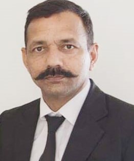 मनीष वशिष्ठ एडवोकेट।