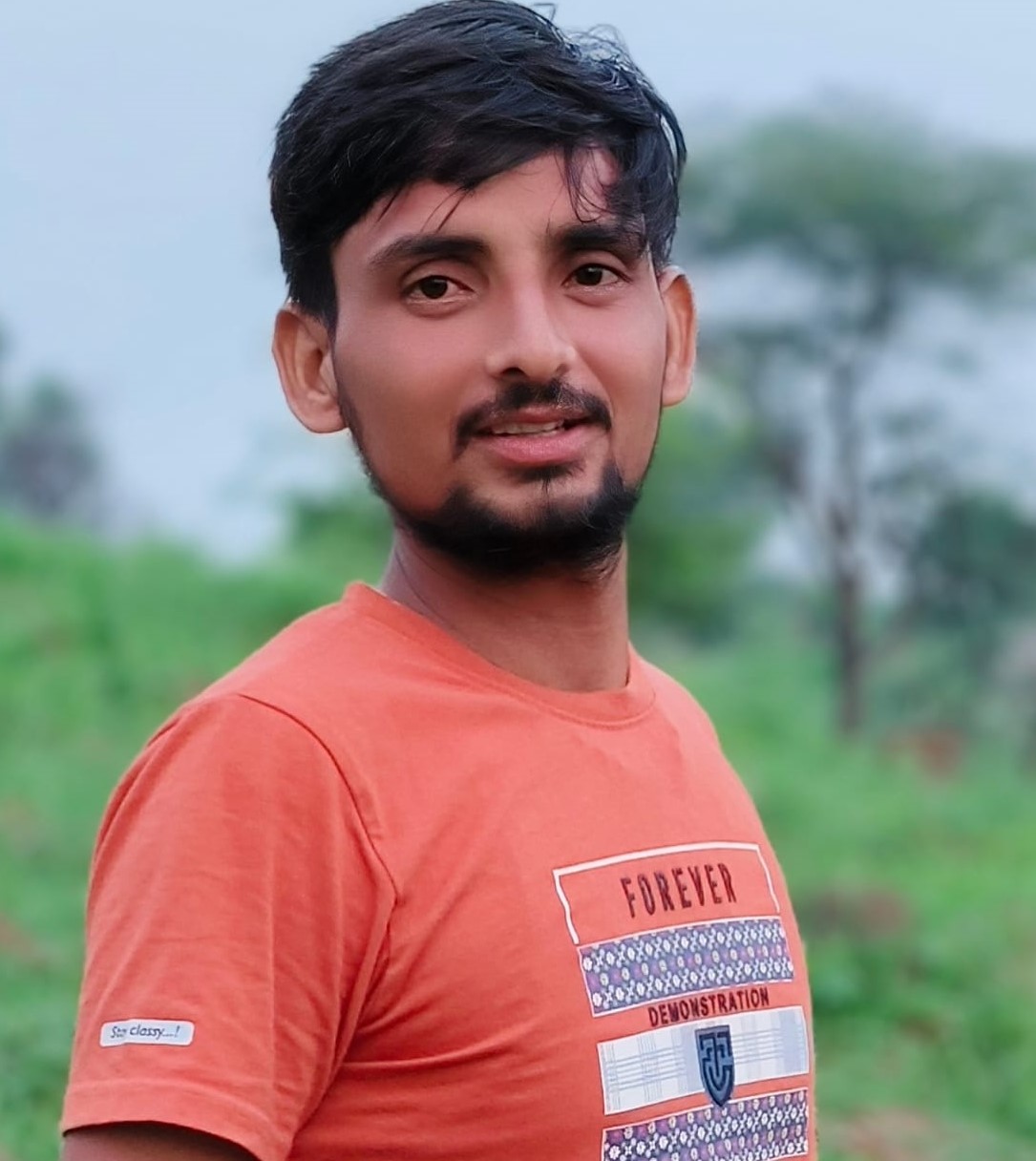 सोशल मीडिया पर चर्चित नांगल कालिया (नांगल चौधरी) के कलाकार जीतेश पंडित चोटी_आला इंस्टाग्राम पर 5.21 लाख फॉलोअर हैं।