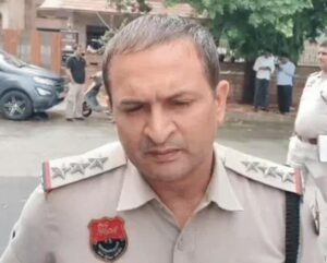 सिटी थाना प्रभारी सुरेंद्रा ने बताया कि गुरुवार को आरोपी सुमन को कोर्ट में पेश कर रिमांड हासिल किया जाएगा।