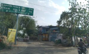 लुजोता मोड पर लगे बोर्ड पर दोस्तपुर को भी मिले पहचान