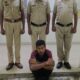 13 मामलों में वांछित उद्घोषित अपराधी रणजीत को गिरफ्तार करती महेंद्रगढ़ पुलिस