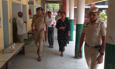 नीट परीक्षा केंद्र का निरीक्षण करते पुलिस अधीक्षक दीपक और पुलिस अधिकारी।