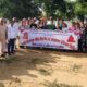 आर्य वीरांगना शिविर में विश्व पर्यावरण दिवस पर पौधारोपण करते विद्यासागर आर्य और अन्य लोग।