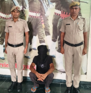 पत्नी और बेटी की हत्या का आरोपी गिरफ्तार