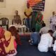 गांव खेड़ी और खोड में आयोजित जागरूकता चौपाल में ग्रामीणों को नशा मुक्ति और नए कानूनों की जानकारी देती पुलिस टीम।