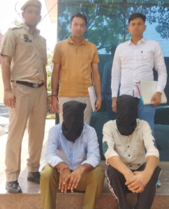 साइबर ठगी के मामले में गिरफ्तार आरोपित।